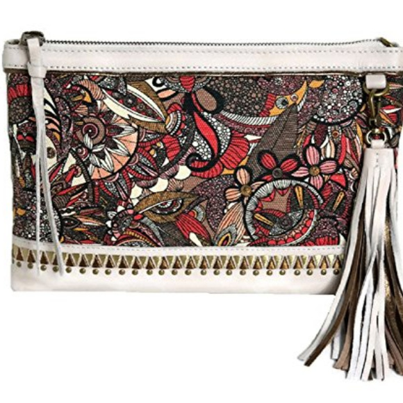 Sakroots Handbags - Sakroots Artist Circle -Ruby Clutch Crossbody Sakroots Handbags - Sakroots Artist Circle -Ruby Clutch Crossbody